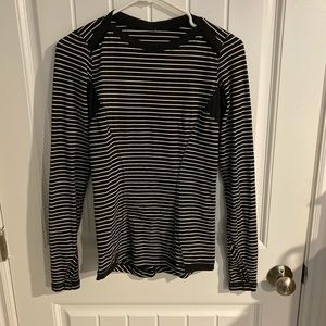 Lululemon long sleeve shirt